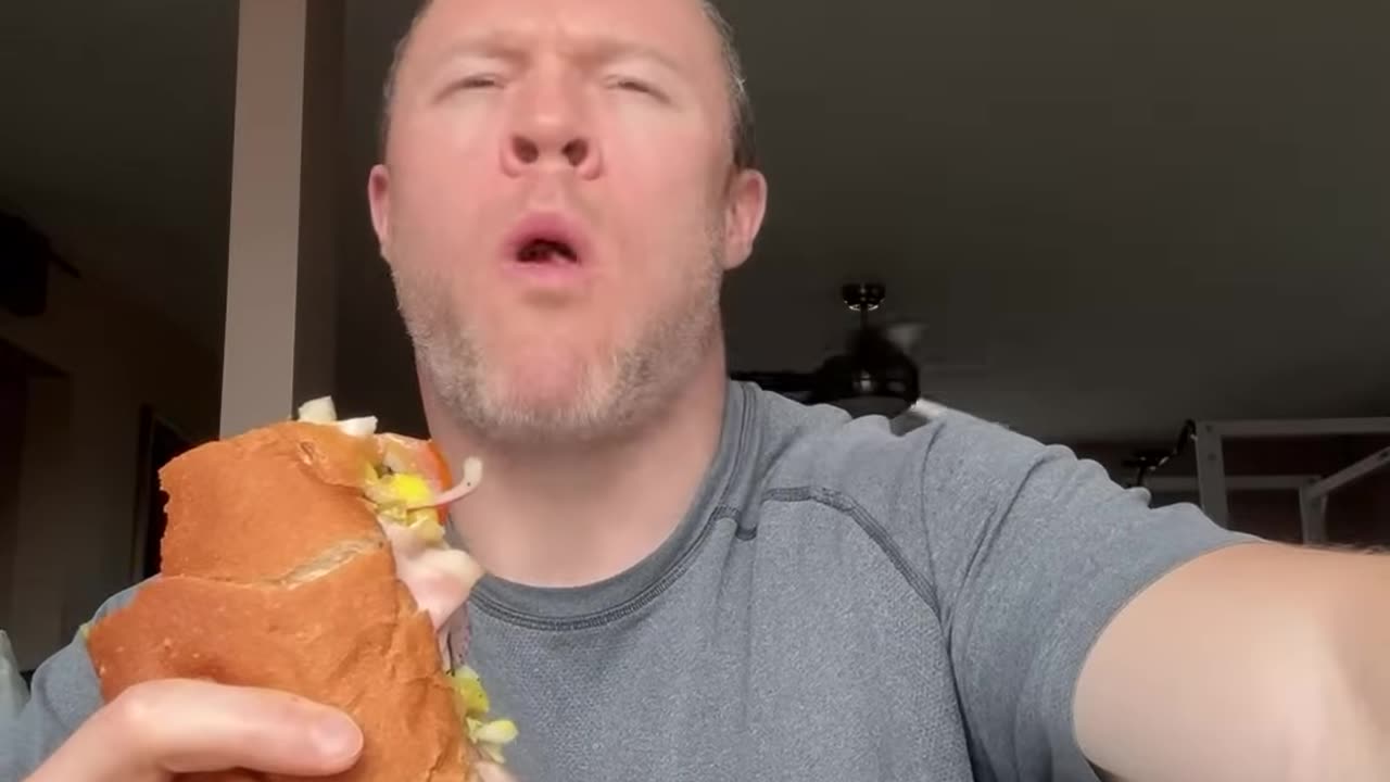 LIVE - Eating 1160 Calorie SUBWAY Low Fat Diet $20 Dollar Meal