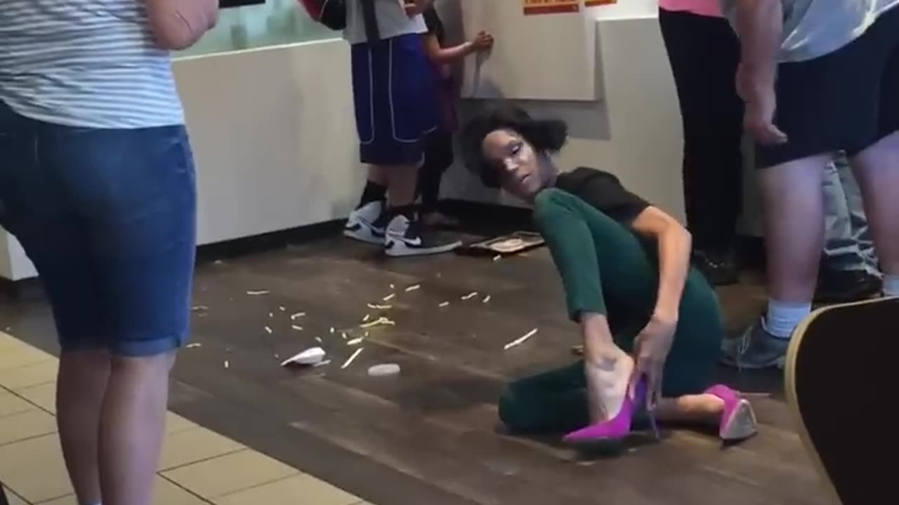 FALLING IN HEELS IN RESTAURANT PRANK