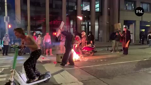 Seattle — For hours, Antifa attacked a federal building in downtown & started fires.