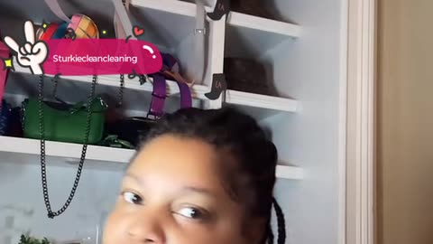 Red 39 roasting TeeTee ass, the nerve of her lol