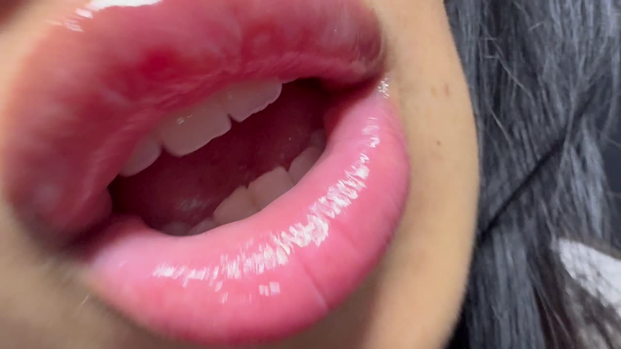 ASMR CRIPS MOUTH SOUNDS FOLLOW MY MOUTH