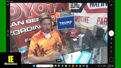 MAN HOLDS KNIFE TO GF! ARMED SUSPECT SHOT BY COPS! Trump punks Newsom!