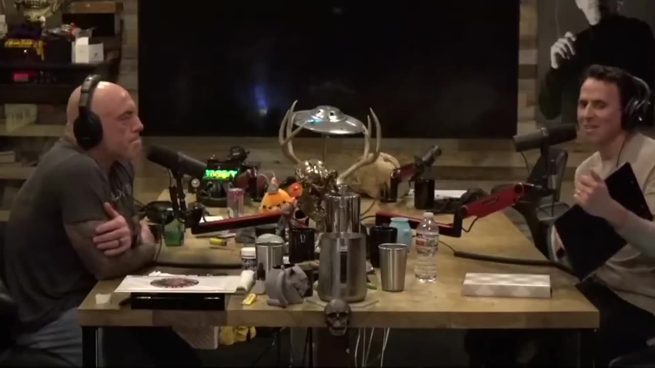 Mossad tells Joe Rogan his Banking Details