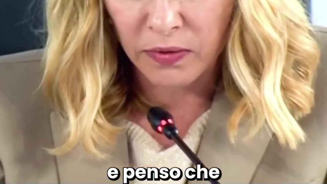 Meloni retushon momentin skandaloz me Ramën, ku ky i fundit i gjunjëzohet