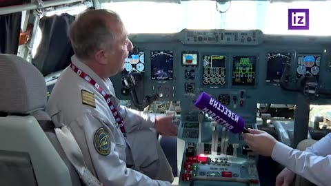 Izvestia correspondent Nikolai Ivanov visited the cockpit of the Il-76MD-90A