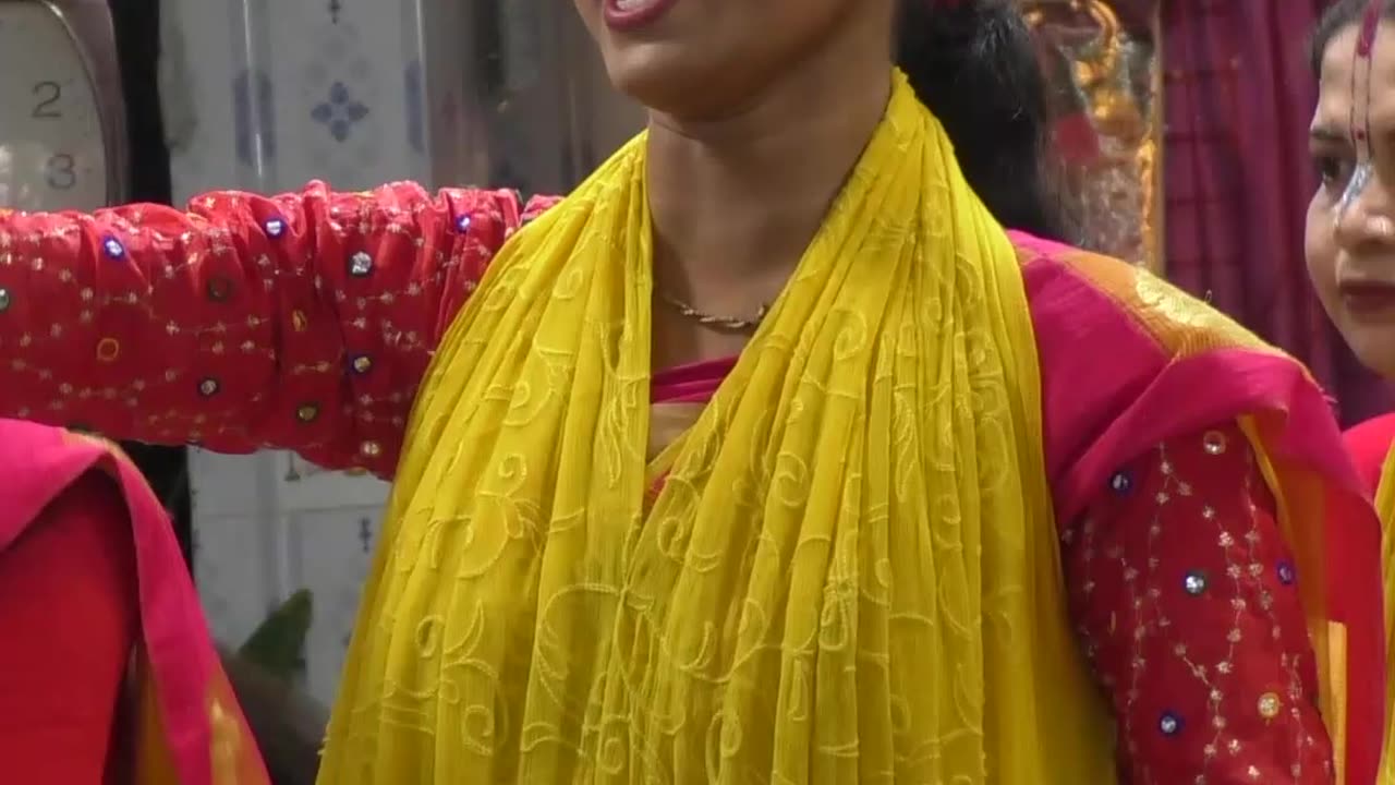 নদি সখি সুরের বন্যা বয়ে দিল