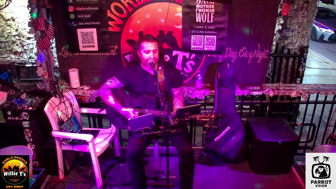 LIVE Music Everyday!