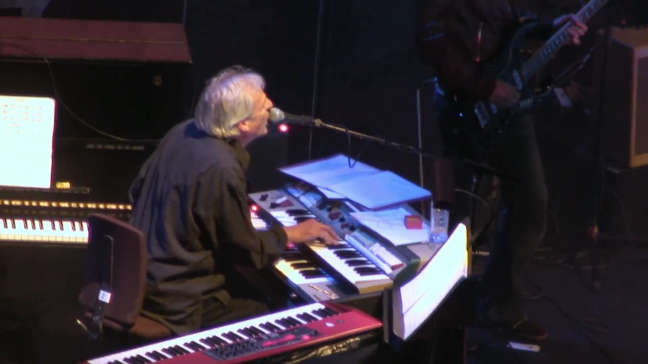 Arnold Layne (first performance since 1967) - Pink Floyd (live)