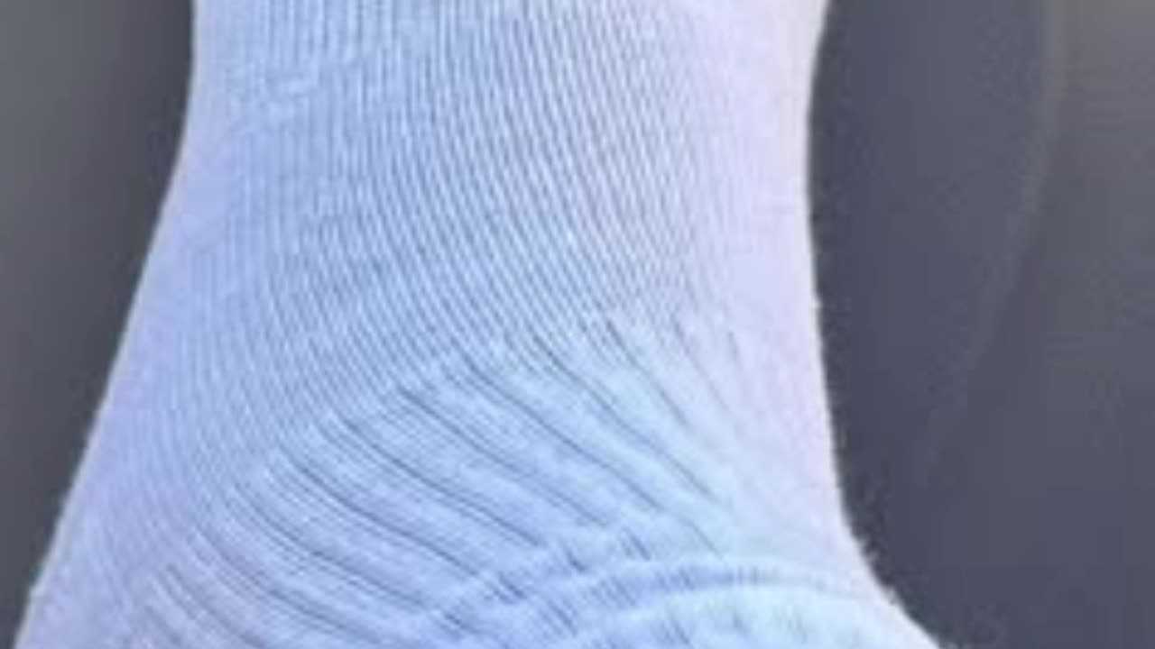 Jamal Roberts Shows Off Healed Foot in Dri-Fit Sock with Hilarious Facebook Post Update - WorldEye