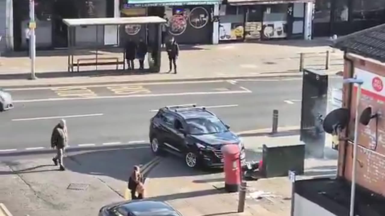 happened on a Monday on Ripple Road