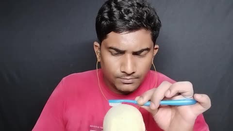 asmr microphone scratching