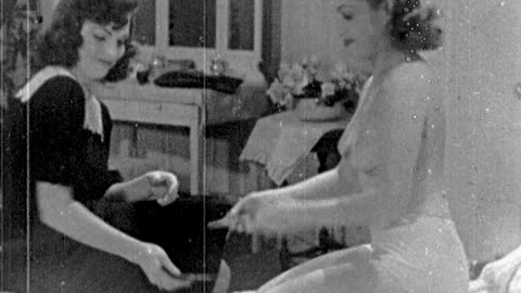 She Bet Her Sox (1940s) Nudie cutie short