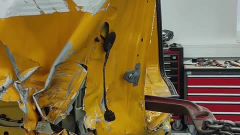 Volkswagen Caravelle repaired after an accident