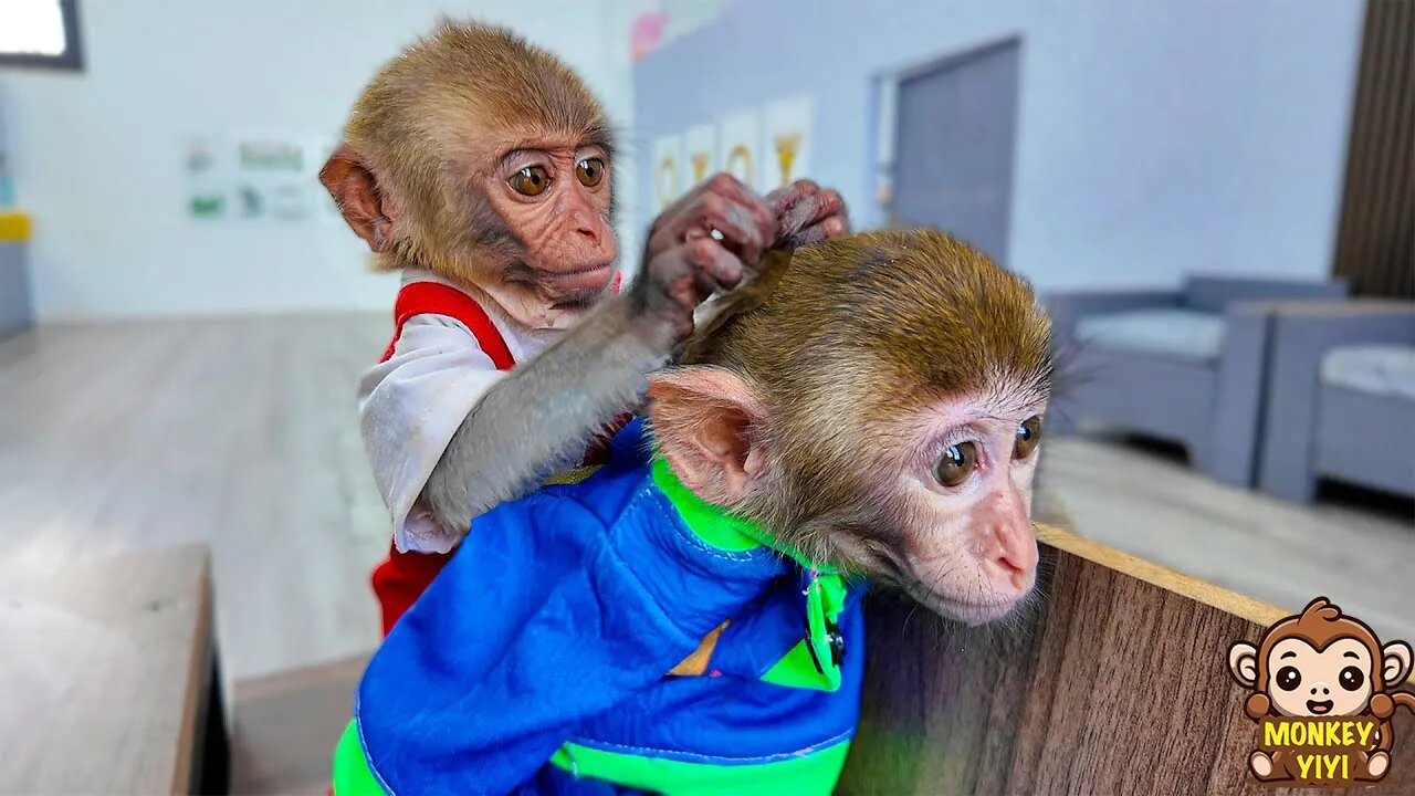 Lovely emotional moments of YiYi and YinYin