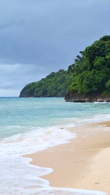 Pixel Shoreline: Puka Beach in Boracay Delivers Unfiltered Tropical Detail Like No Other