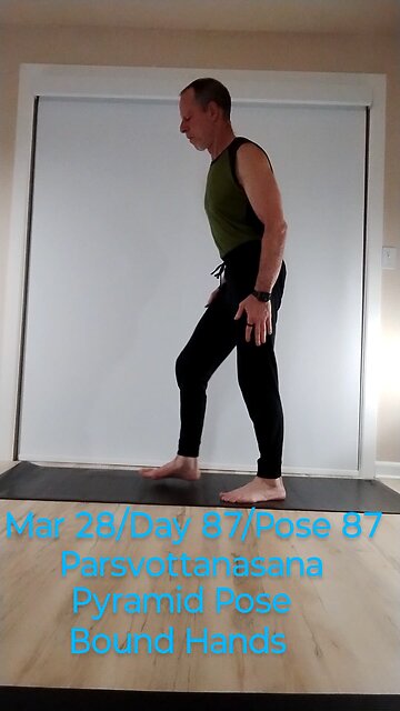 Parsvottanasana / Pyramid Pose Bound Hands