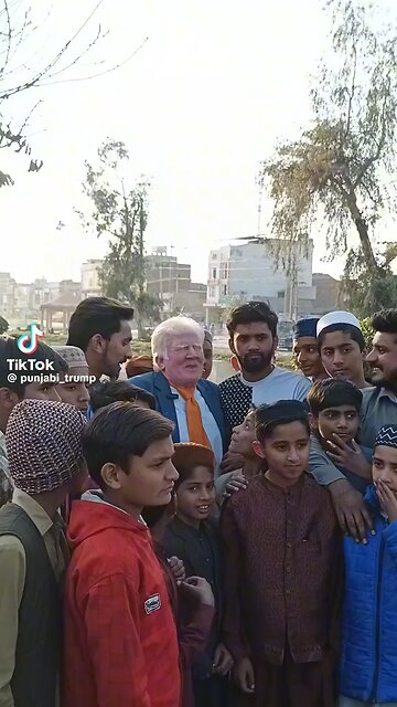 he forgot the spray tan