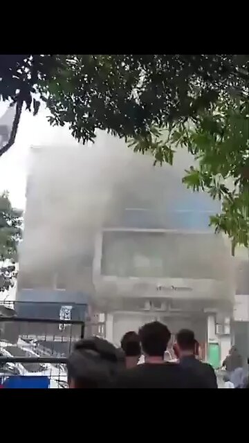 Building fire kills 17 in Indonesia's capital: police