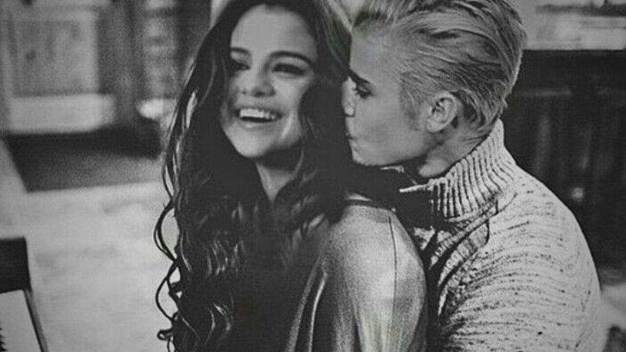 Busted! @justinbieber @selenagomez