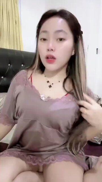 News party dence girl