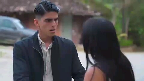 Se metió a un río a bañarse sin imaginar que encon23