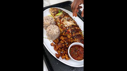 Grilled fish with rice