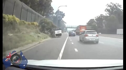 Aussiecams - INFORMATION NEEDED Dash Cam accident - PLEASE SHARE! M5 SYDNEY