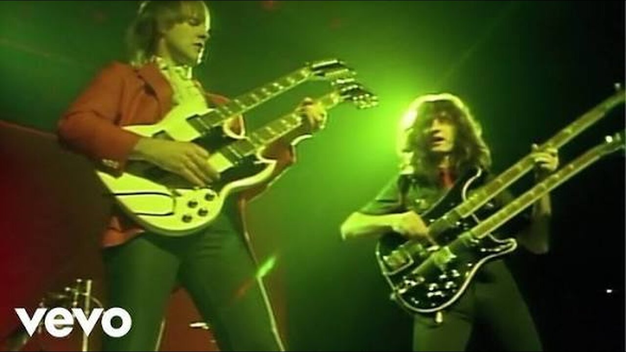 CLOSER TO THE HEART ~ RUSH ( LIVE )