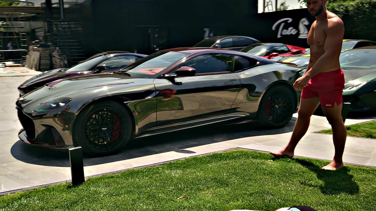 Influencer CRASHES TATE Estate🤣