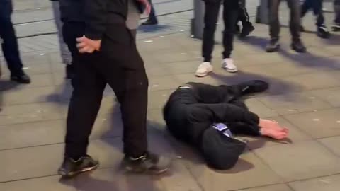 Arabs, blacks attack English boy