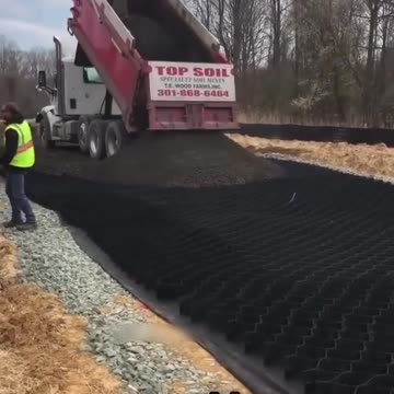 Quizás por eso Las carreteras de Dubai no se rompen ni en 100 años