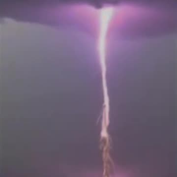 Dangers exist when the rain is full of disastrous signs, be careful!!