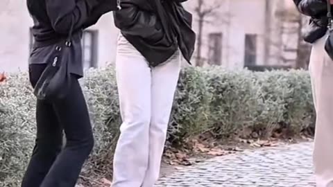 Prank 🎄USA 🤣🇺🇸#prankvideo #fyp #usa_tiktok🇺🇸 #USA #bushman #tiktoknews #viralvideo #funnyprank