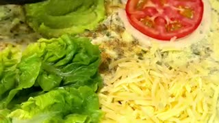 Chicken Avocado Tortilla Wrap! High-protein Breakfast #shorts