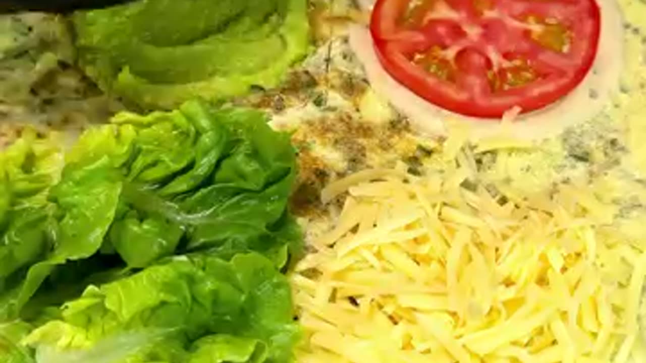 Chicken Avocado Tortilla Wrap! High-protein Breakfast #shorts