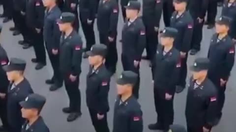 China presenta un nuevo buque gigante de asalto anfibio
