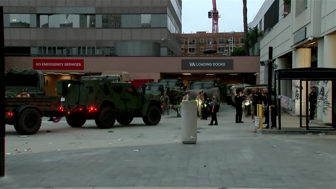 National Guard troops seen assembling at LA federal building