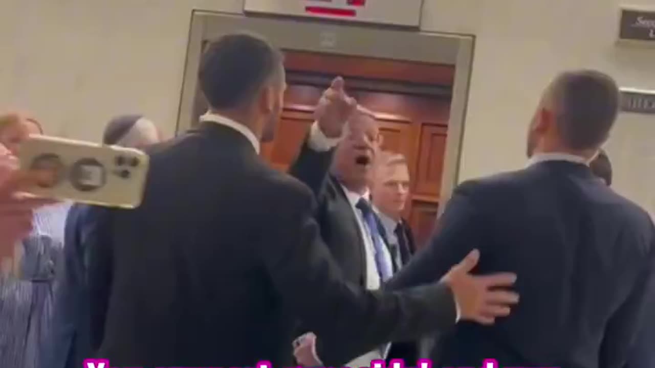 Itamar Ben-Gvir today at the U.S. Capitol was confronted and completely lost it