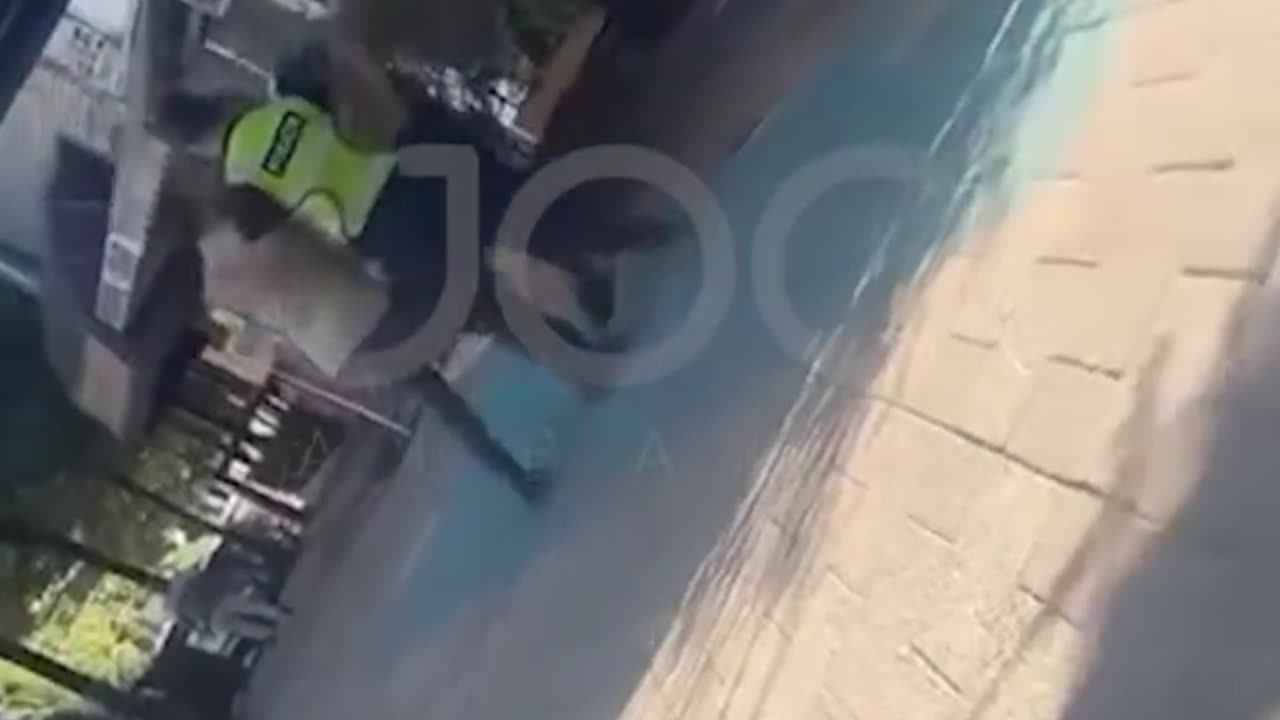 Shteti privat i Ramës/ I riu arrestohet dhunshëm për parkim të gabuar