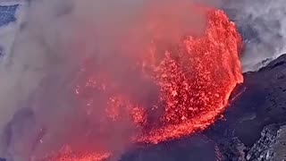 Kilauea volcano erupts again, spraying lava fountain