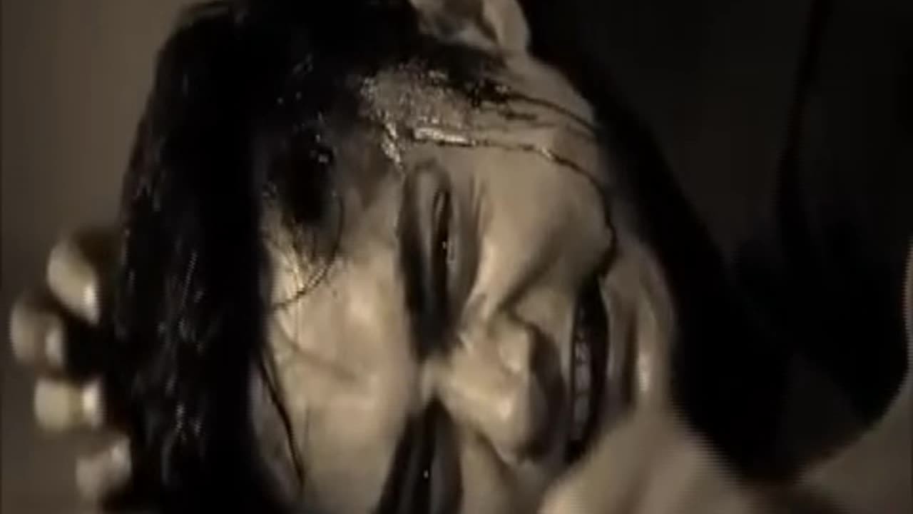 HAPİSDE YATARIM SENİN İÇİN