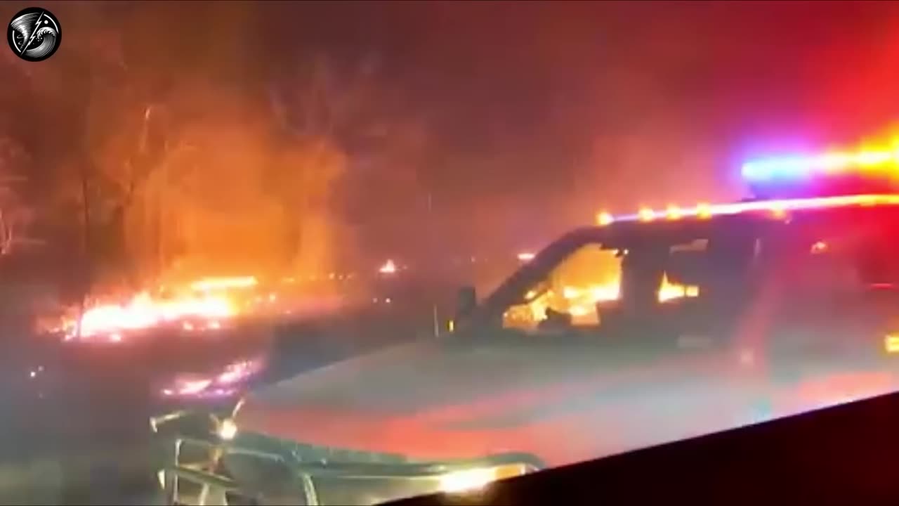 Another Wildfire Engulfs the USA! Homes and Cars Reduced to Ashes in Oklahoma & Thousands Evacuated!