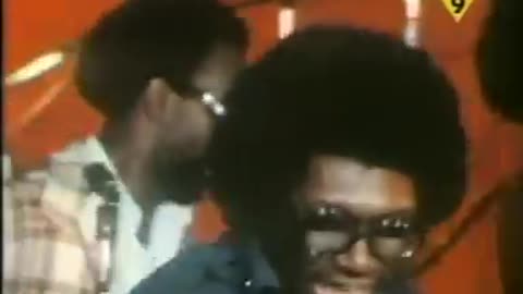 The Commodores - Brick House (360p)