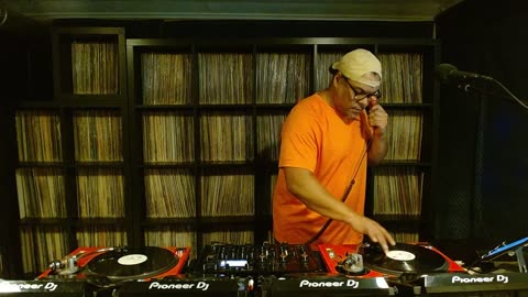 Vinyl Sessions with Wil Milton 8.6.25