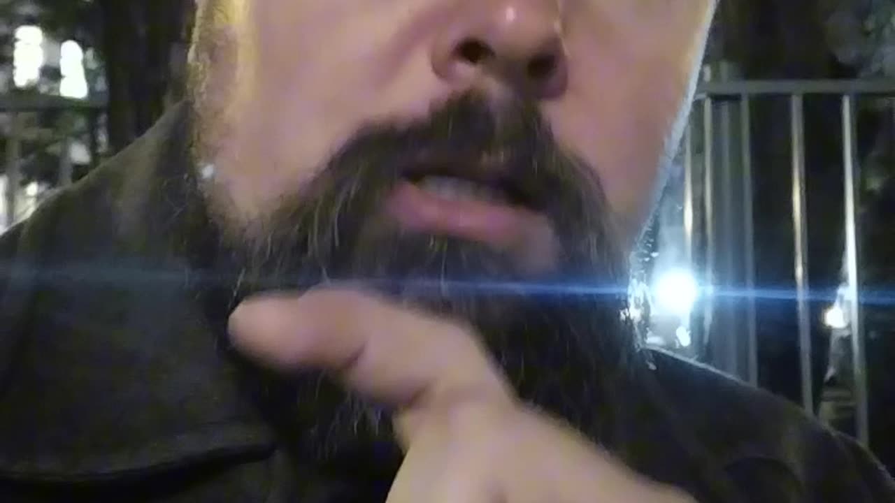 Good Trump and Evil Trump would look exactly the same!