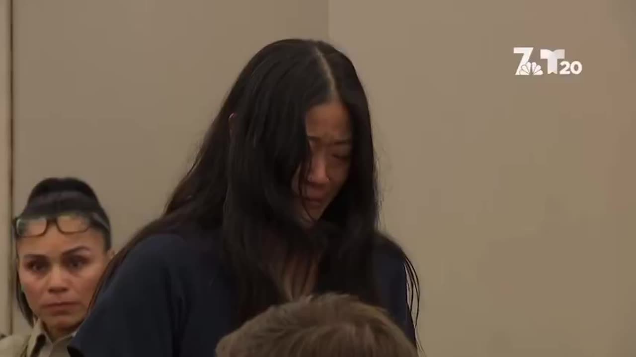 Former teacher of the year sobbing after sentenced for 30 years for sexually abusing children