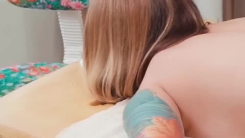 Deep tissue massage and moxibustion therapy for Evelin