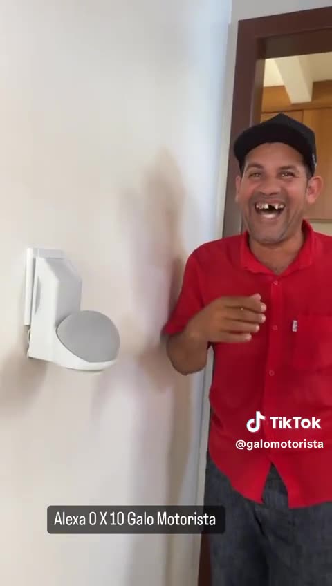 Motorista com risada de galo- 03