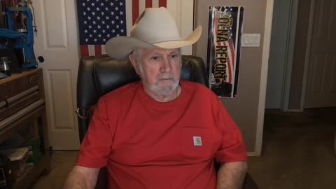 Australian Woman Wakes Up With An 8' Python Laying On Her Chest!