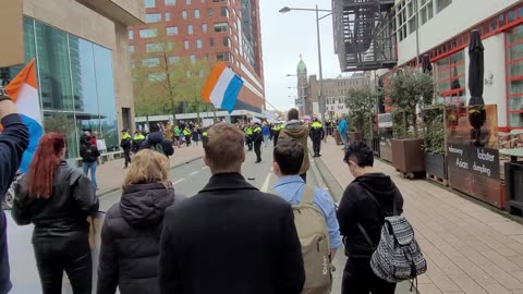 Demonstratie tegen Drag Queen voorleesmiddag Rotterdam 16-04-2023 13/17
